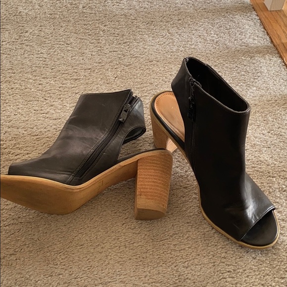 Spring/Fall bootie - Picture 2 of 5